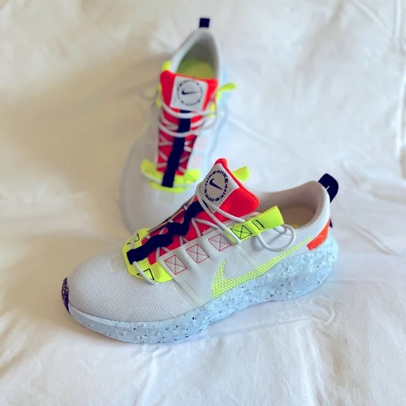 👟♥️NWT Nike Sneakers; super cute in Grey, Orange and Lime - Picture 1 of 12